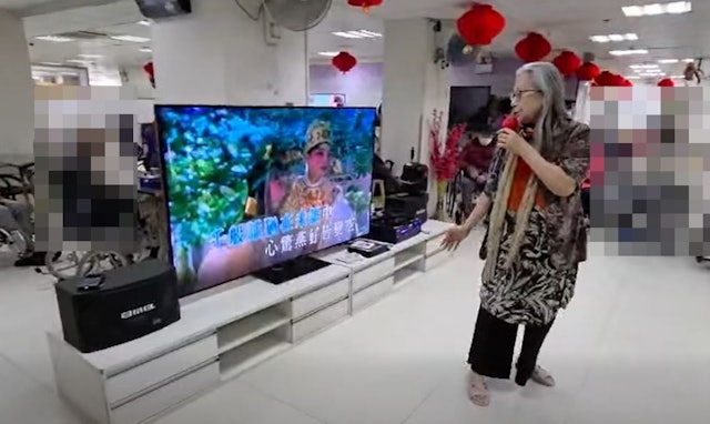 曾兩度破產睡公園！72歲御用婆婆「為養家復出、變賣嫁妝」　如今「被送養老院」脫口嘆4個字