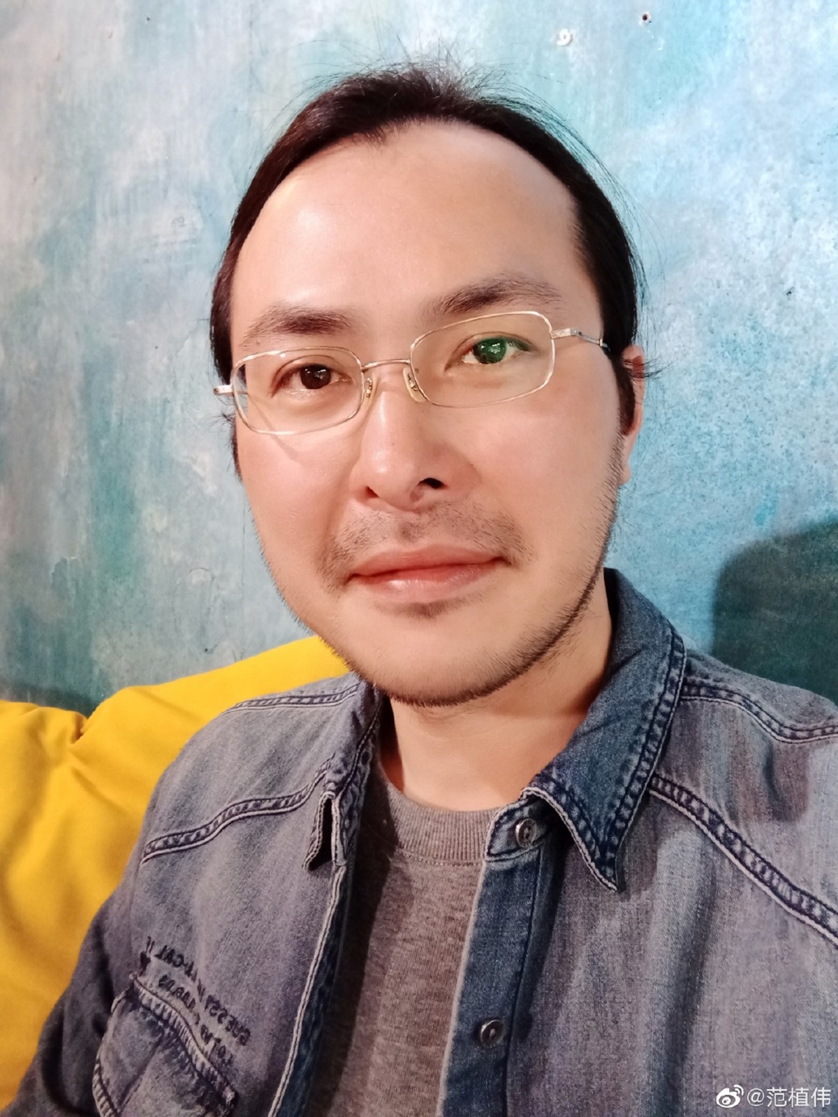 陽光影帝崩壞！他當年辜負王心凌「被罵到消失演藝圈」　54歲「蓄鬍發福變大淑」徹底認不出