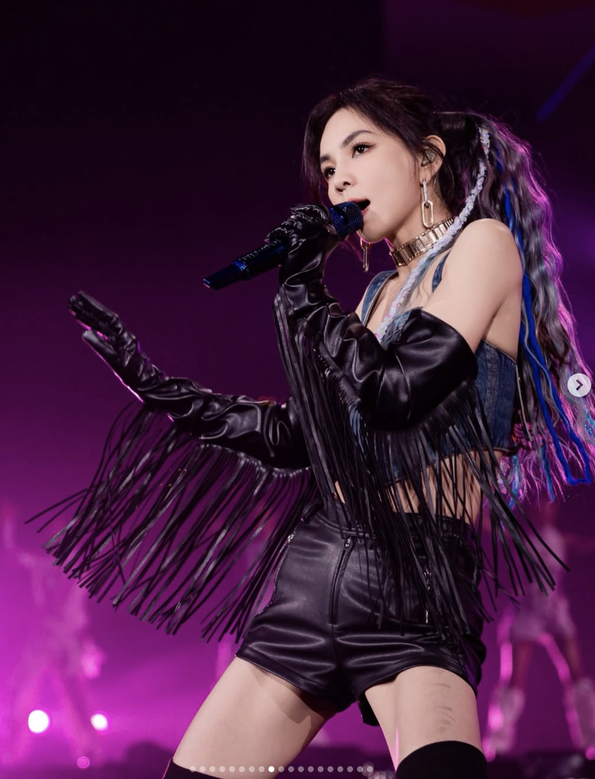 快訊／44歲Ella「開工慘濺血」痛苦躺床畫面曝光！