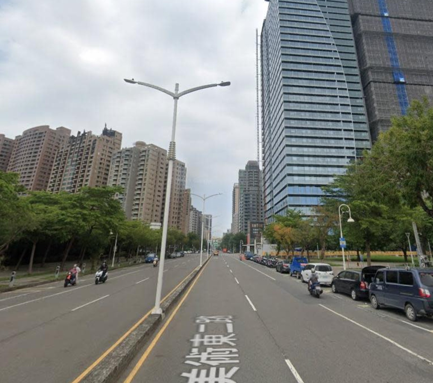 快訊／連假最後一天出事！豪宅區驚見「男子陳屍人行道」　死因曝光