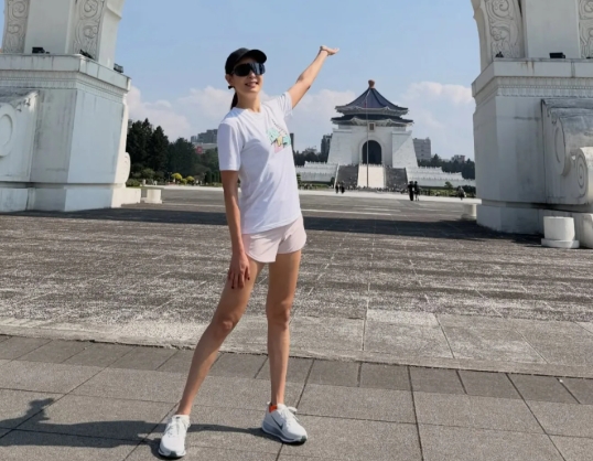 消費白色恐怖?賈永婕遭嗆「捐呼吸器求官位」 她火大反擊「接下來消費棒球」