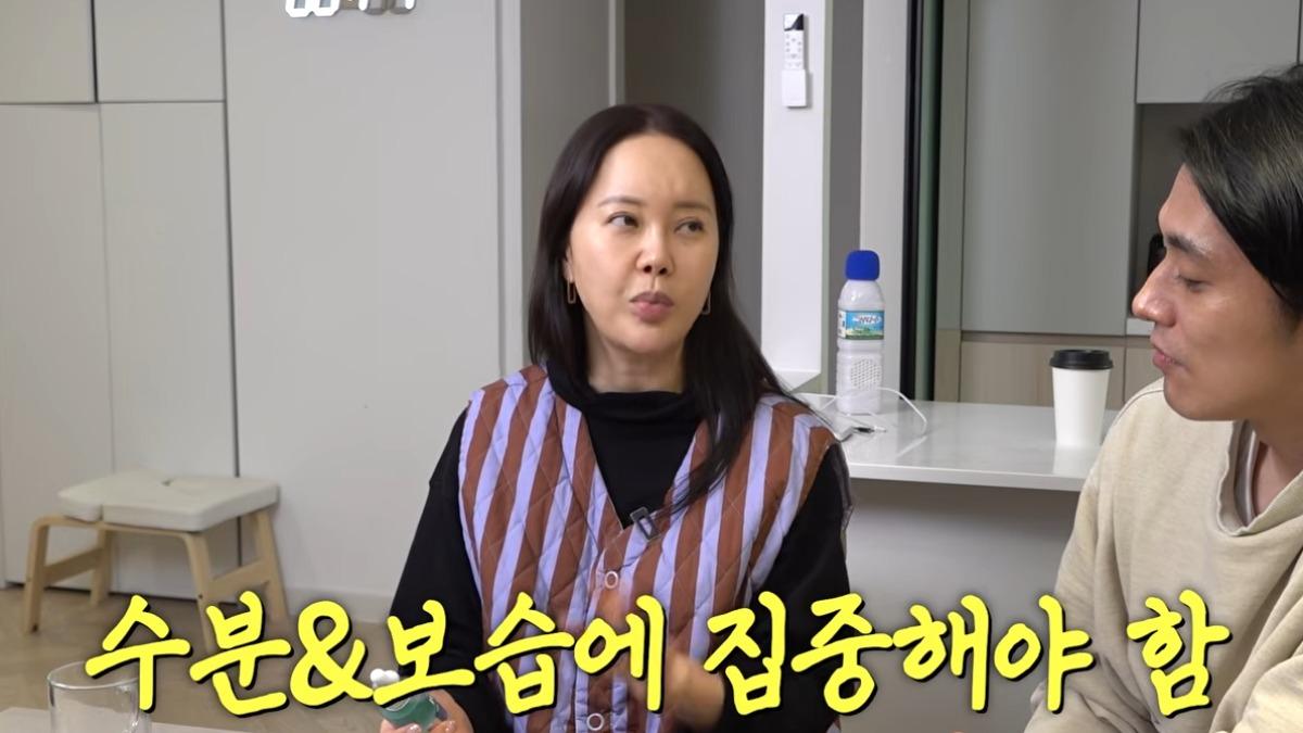 情歌女王「整到鼻子變形」後悔了!認了「想再進場維修」老公喊:耳骨給妳