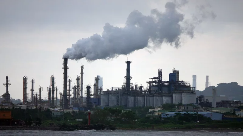 旅德台妹怒轟「台灣超落後」控4罪狀!當場嘲諷:「自我感覺良好」