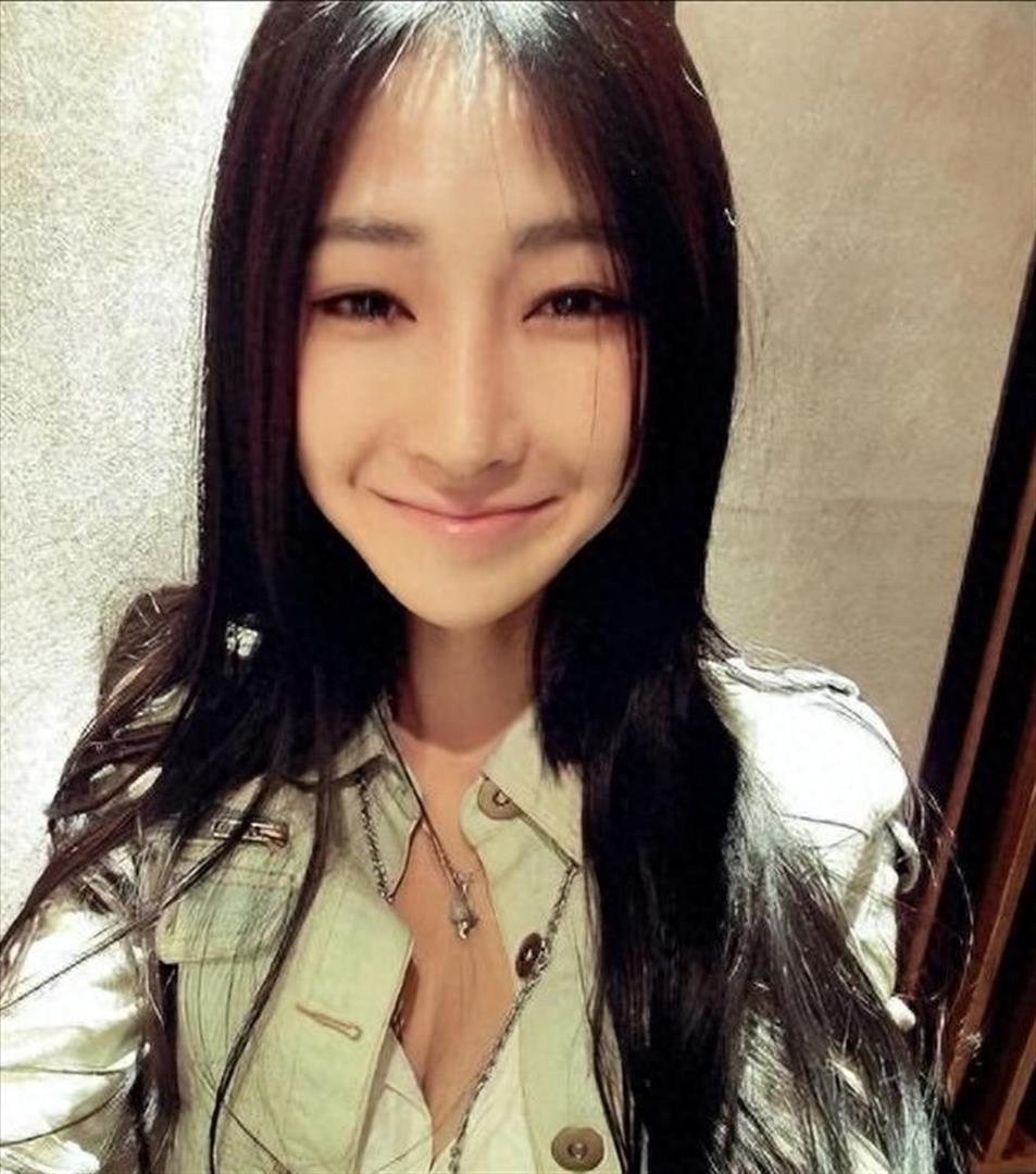 為愛同居4年!39歲女星「遭李榮浩背叛」憂鬱暴瘦 多年後現身「一句話成功復仇」