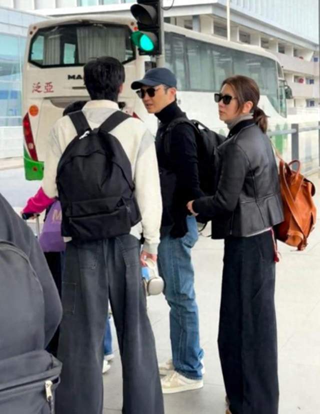 陪兒子出國讀書!54歲凍齡男神「被拍發福+白鬍叢生」 被酸老了10歲「一脫帽網全看傻」