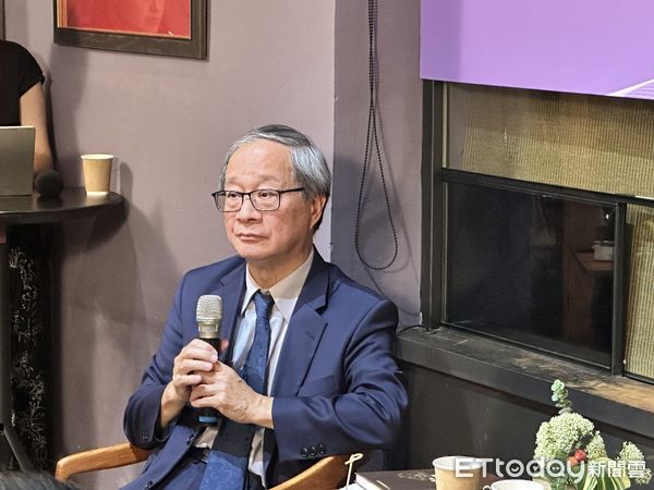 政府部長「驚傳跌倒緊急送醫」！