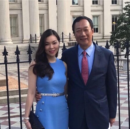 結婚18年!郭台銘超寵妻「霸氣送上5億大禮」 低調「謝曾馨瑩這件事」