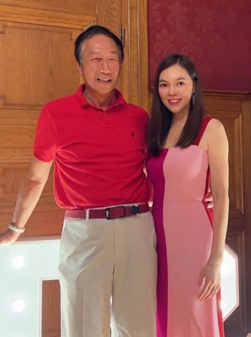 結婚18年!郭台銘超寵妻「霸氣送上5億大禮」 低調「謝曾馨瑩這件事」