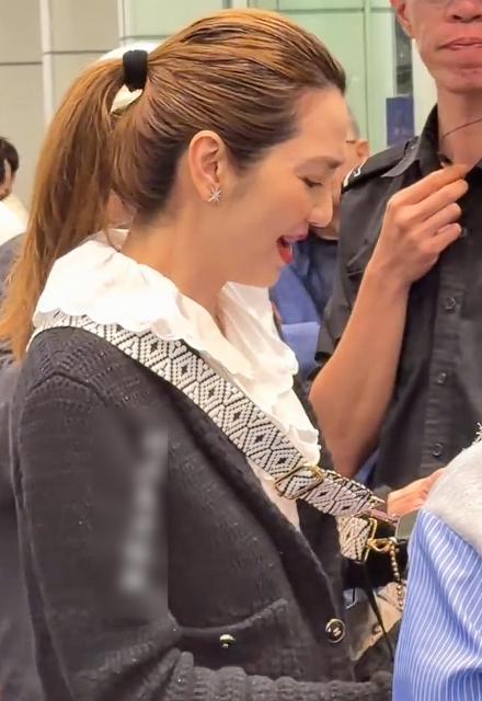 曾是絕世美人!55歲資深女星「臉僵無濾鏡照流出」 網嘲認不出「全是歲月痕跡」