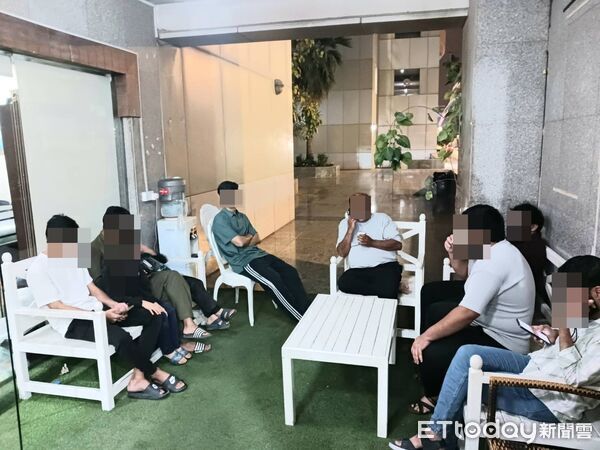 白天炸到黑夜!台人困卡達「外交部回應心寒了」 組自救會逃命