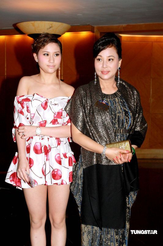 護理師上位!賭王三房太72歲大壽「優雅凍齡勝少女」 當年被嘲豪門弱婦「最後卻成最大贏家」