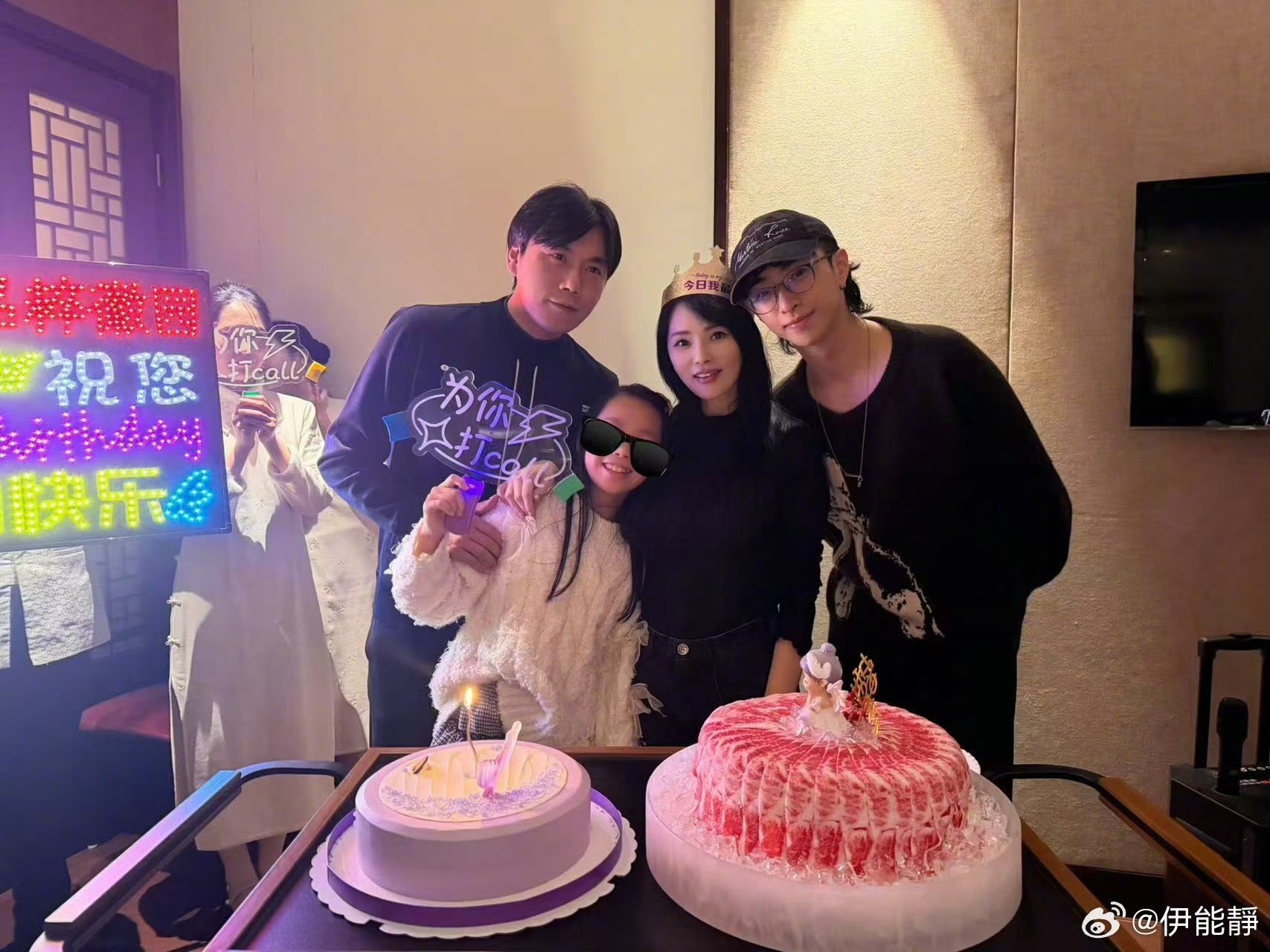 伊能靜「歡慶58歲生日」狀態絕美逆齡！　兒女「斥鉅資送上大禮」她淚喊：來人間一趟，不虧