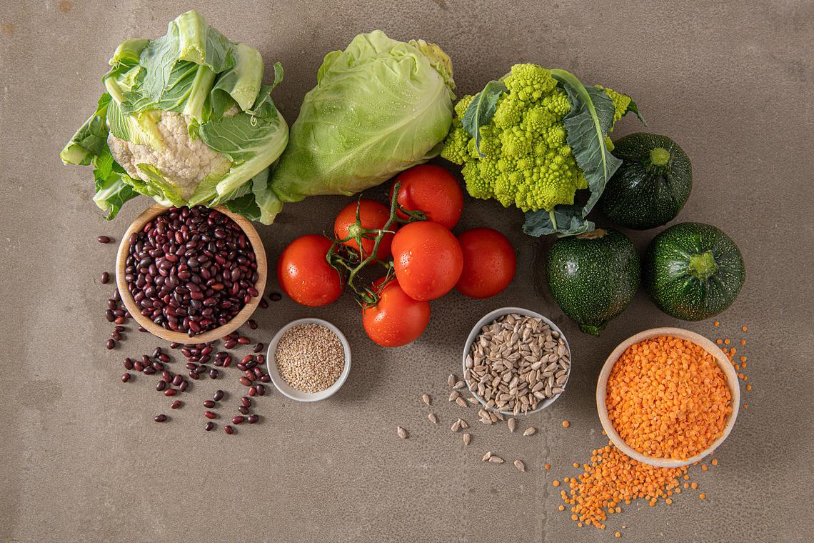 高尿酸的人「堅持吃香菜半年」！竟會出現「這5種變化」不可思議