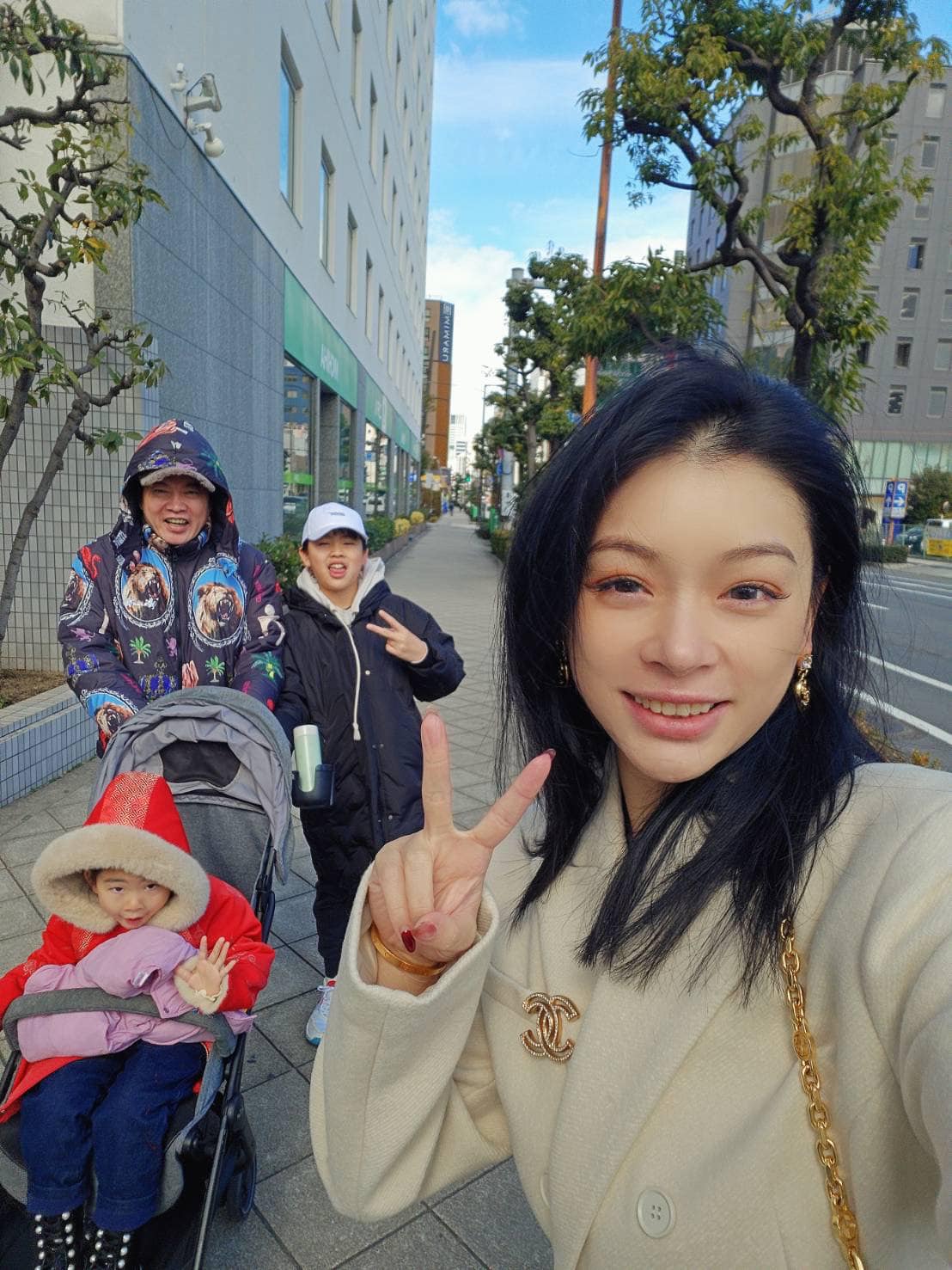 希望再有個女兒！康康淚曝「老婆2度流產」　認晚婚生子「骨刺不敢開刀」苦撐養家