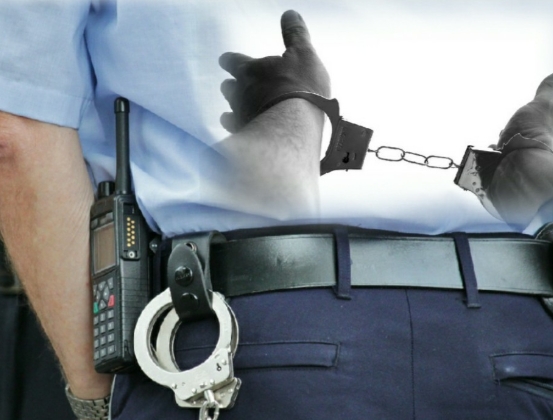 快訊／小甜甜凌晨「驚傳遭逮捕」！警察上手銬「原因曝光」