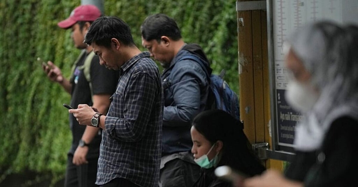 快訊／杜絕風險！這國家宣布「16歲下禁用社群媒體」