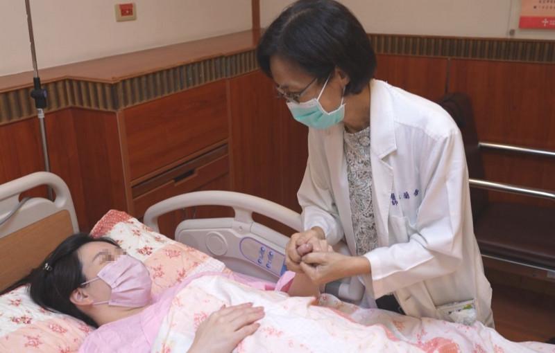 最後一刻仍堅守崗位！婦產名醫「驚傳過世」享年67歲　