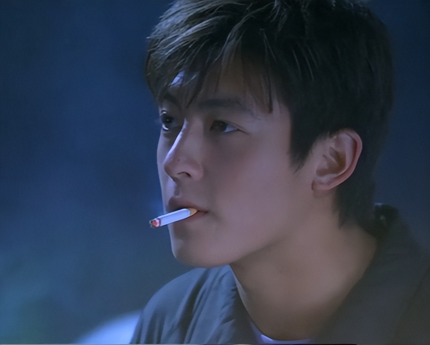 當年風靡萬千少女！ 大咖男星「斷崖式衰老」替女兒慶生　網一看近照愣住「父女像爺孫」