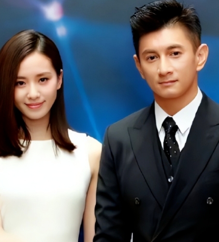 嫁吳奇隆11年驚傳婚變！38歲劉詩詩「罕見露面」　她直播「洩露感情狀況」