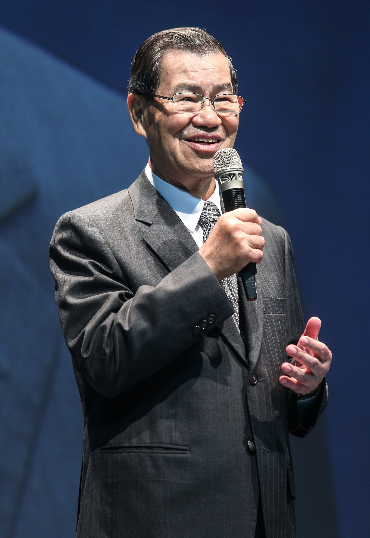 86歲蕭萬長「逆轉肺癌」！秘訣竟是「靠1碗養生湯」每周喝4次：快速清毒素