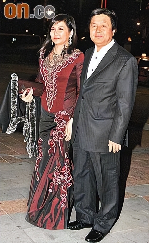 豪門尪出軌28年！她不生氣「還和小三和平共處」　多年後再同框「當眾人面復仇」網驚：佈局好久...