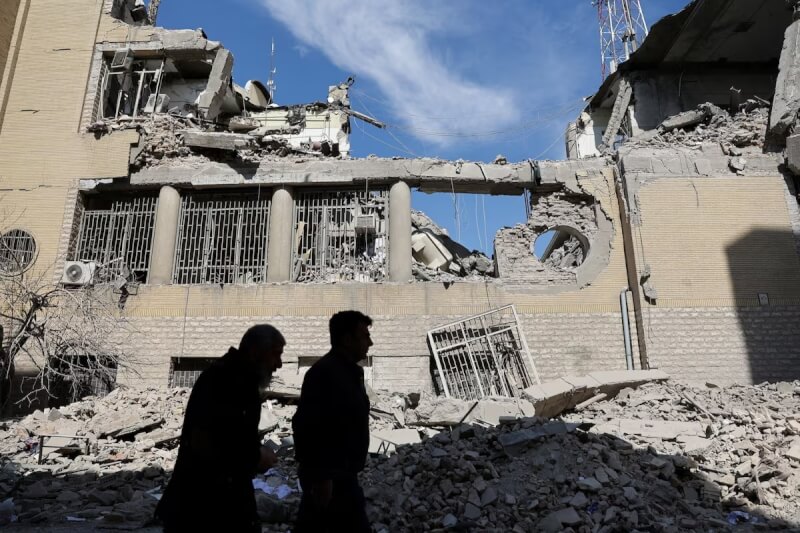 才剛道歉完！伊朗總統馬上毀約「狂投炸彈」　這國家傻眼「宣布進戰爭狀態」　