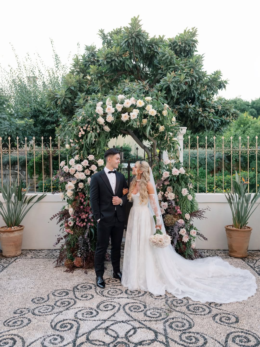 WBC連兩天開轟！費仔「成中華隊贏球英雄」　媽媽是台灣人「辣妻背景也驚人」