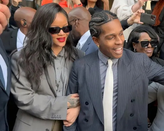 突然連發巨響！38歲天后「遭闖入猛開10槍」現況曝光