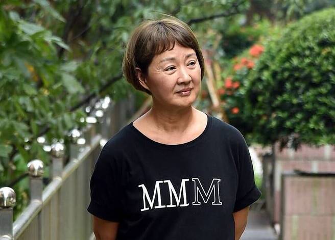 豪門婚變！66歲玉女始祖「認斷聯女兒30年」　放下恩怨「替家暴夫辦喪事」