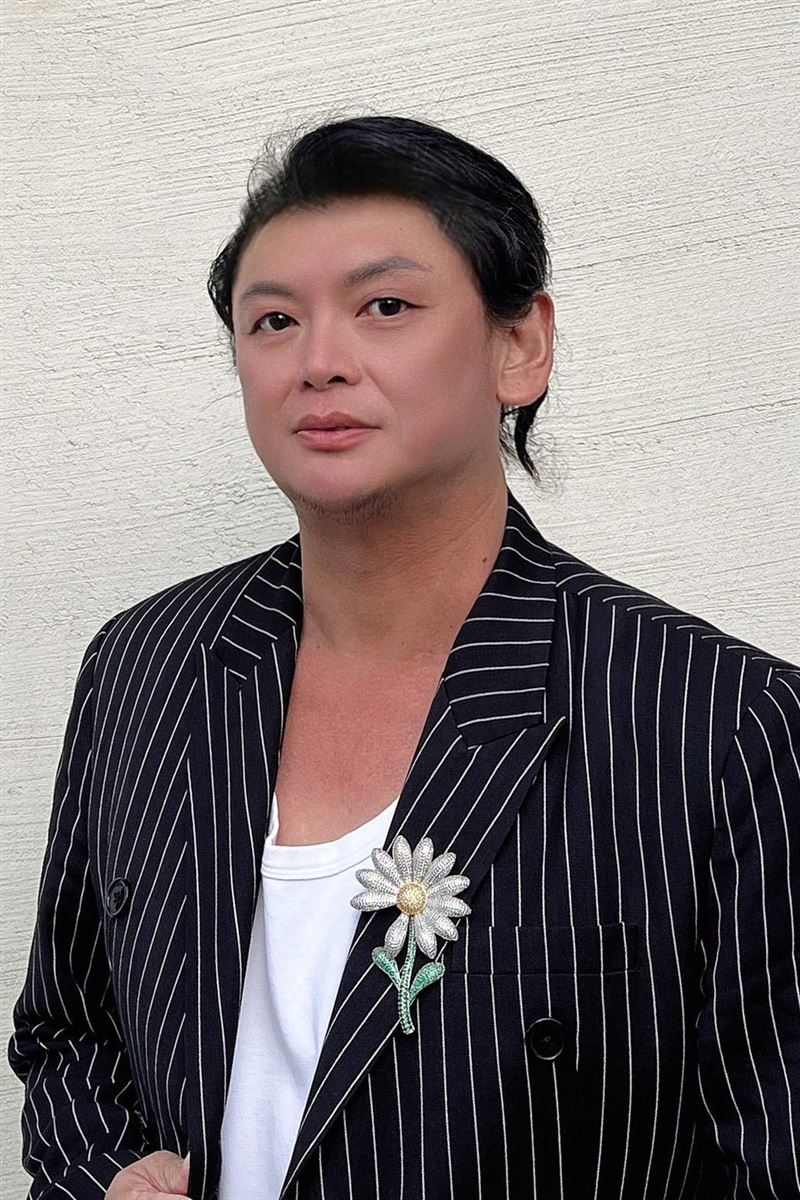 如花遭傳「強迫失貞」？本土男星爆私情「出面回應了」　退休刑警證實陪接送