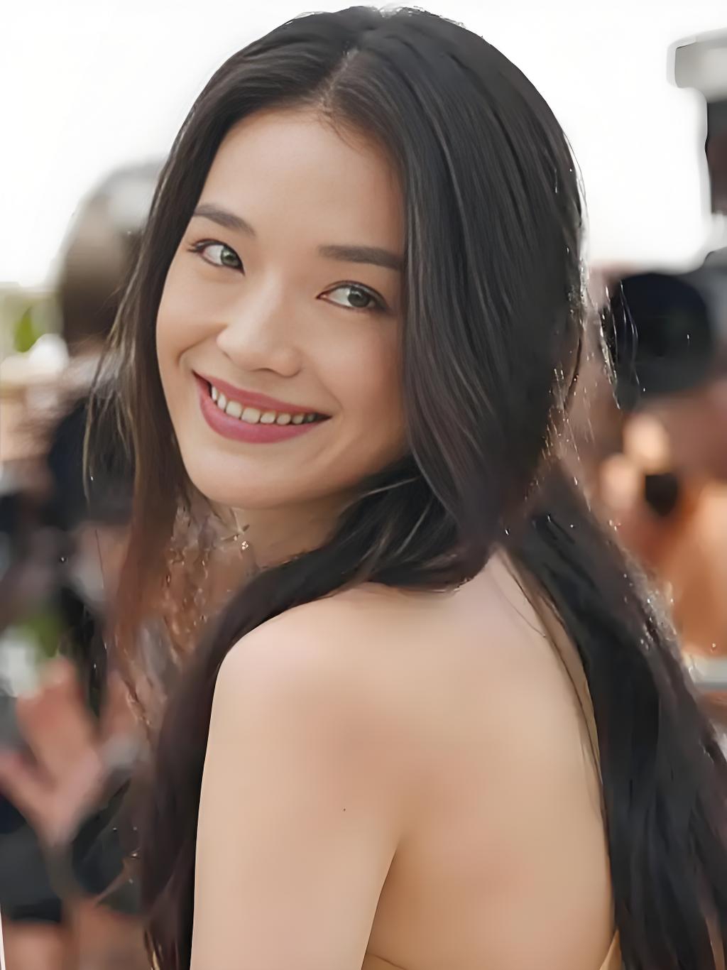 19歲一脫成名!49歲舒淇30年後被問「當年為何願意拍寫真」 她「直球回應」懾服全場