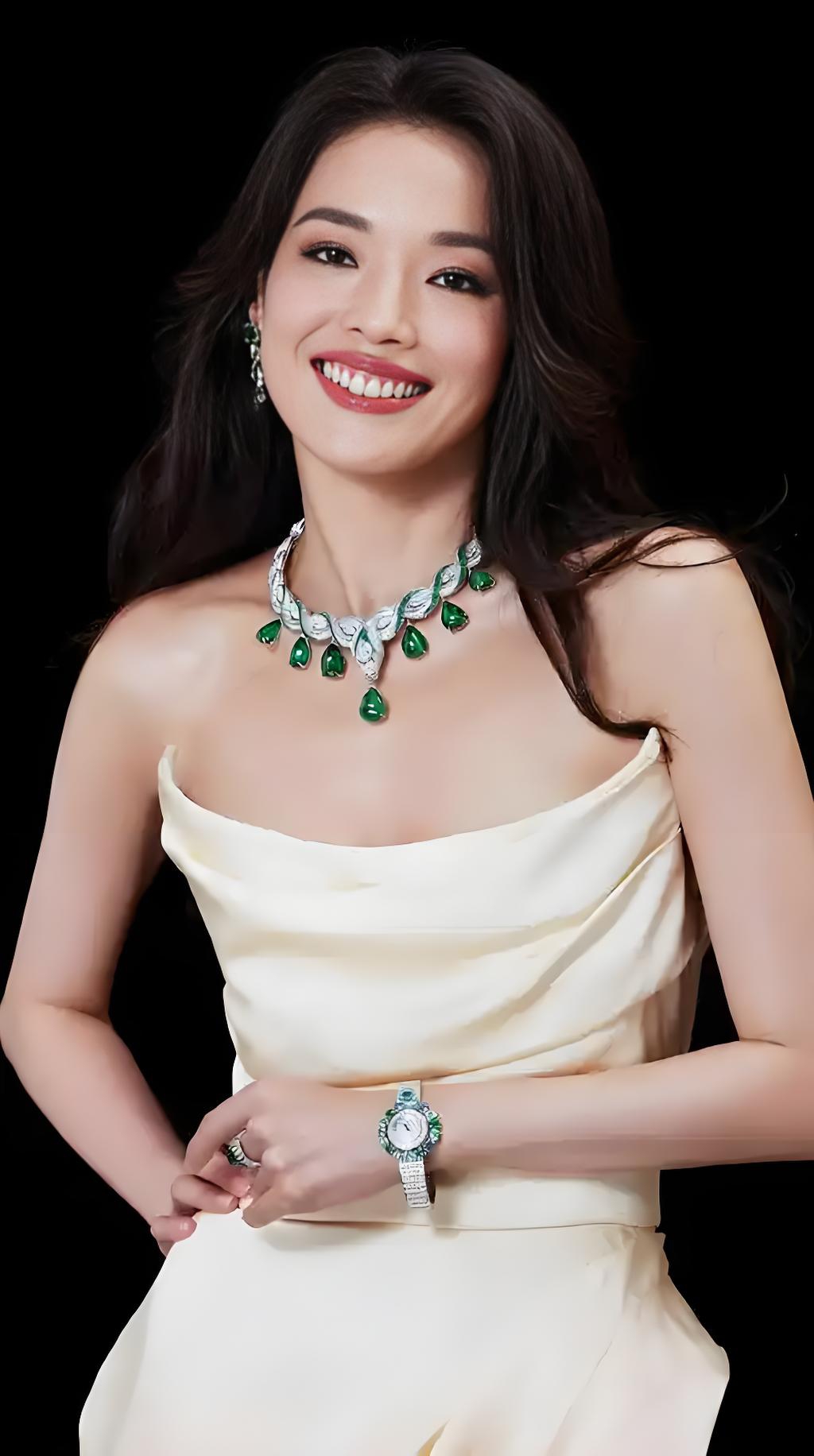 19歲一脫成名!49歲舒淇30年後被問「當年為何願意拍寫真」 她「直球回應」懾服全場