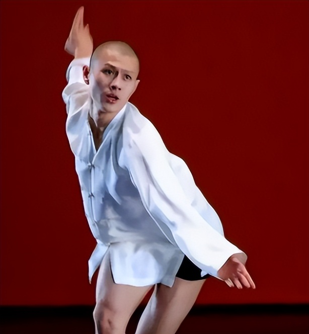 大咖舞后搭擋「跳39樓輕生亡」！知情人嘆「死因和她有關」鬆口內幕：或許是種解脫...