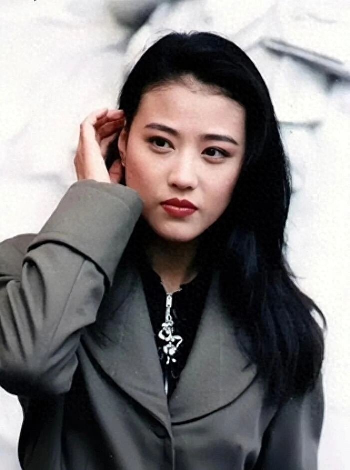 已經去世3年了！她終生無兒無女「後事靠親戚幫忙」　墓碑上「淡淡刻下19字」看哭粉絲：永遠記得祂...