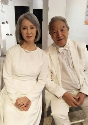 送別亡夫3年！丁強遺孀「不投靠美國兒女」　獨留台灣「76歲拒健康檢查」原因曝光