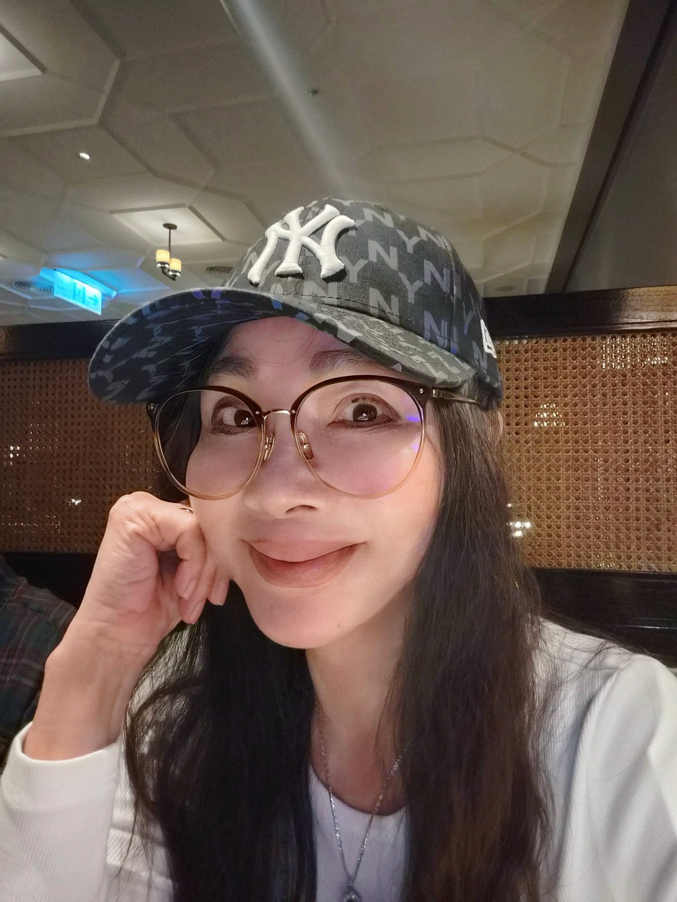 離婚恢單10年！69歲陳美鳳「自爆與舊愛聚餐」　被問求婚「她害羞3字回應」：最好的決定