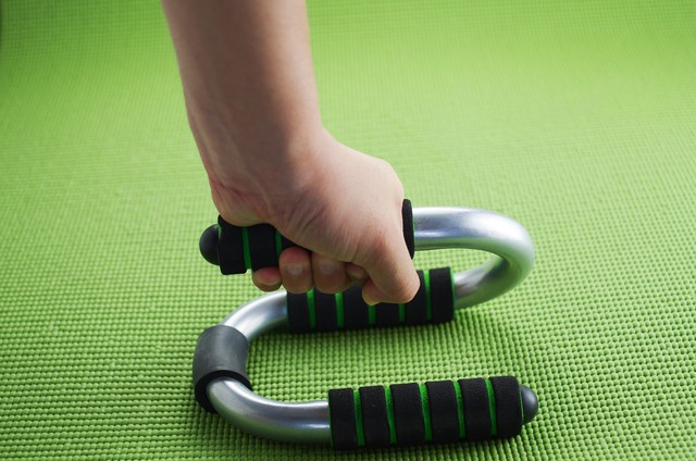 女性衰老特徵「1臭、2大、3小」！如果都沒有「恭喜妳還很年輕」