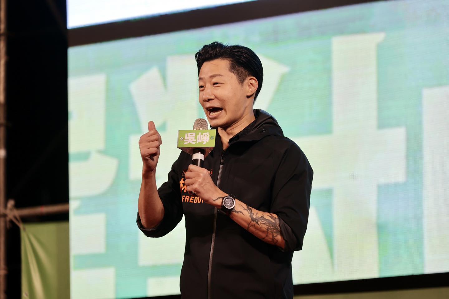 老公為她不再選立委!林昶佐妻子「驚爆罹罕見疾病」 她現身「親曝健康狀況」:沒藥可醫...