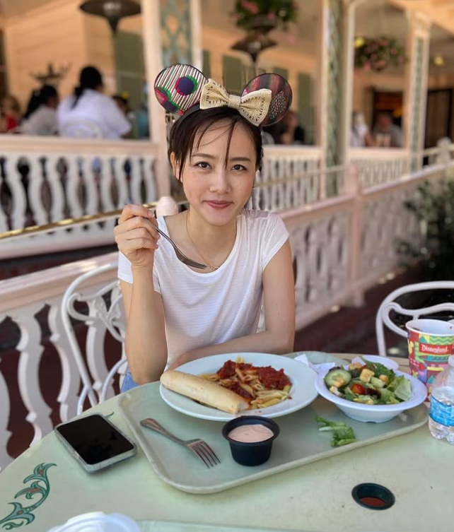 老公為她不再選立委!林昶佐妻子「驚爆罹罕見疾病」 她現身「親曝健康狀況」:沒藥可醫...