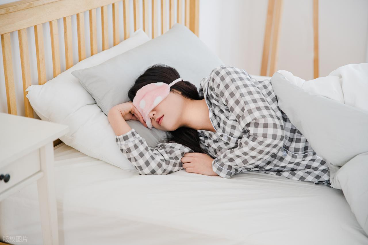 睡不好容易老!多吃「4種助眠食物」:根本天然安眠藥