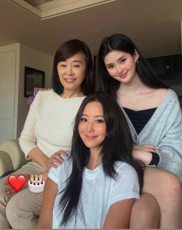 47歲當阿嬤！孫芸芸愛女爆「26歲未婚當單親媽」　孕肚遭目擊「親上火線回應」：我們深愛女兒