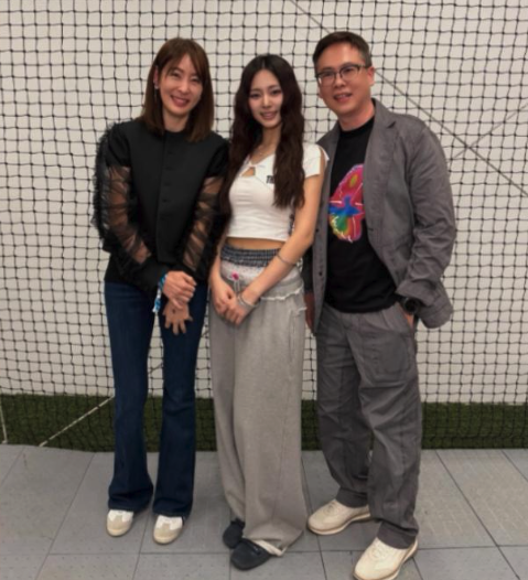 結婚24年超恩愛！突翻到老公手機「和小26歲嫩妹」甜蜜合照　賈永婕曬照氣喊：「膽子有夠大...」