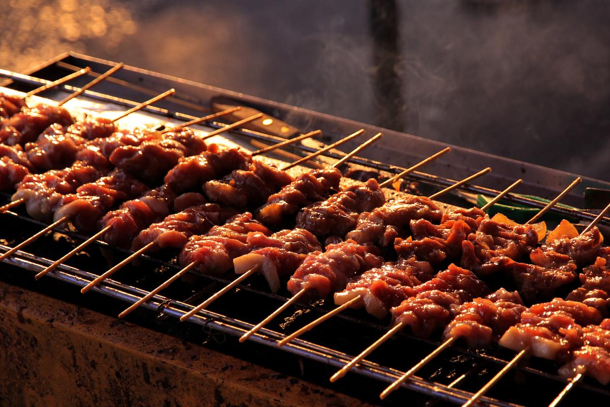 28歲女「脖子痛一週」以為扭到！　一檢查「竟是胃癌末期」醫嘆：80％早期無明顯症狀