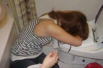 排便太用力致猝死！名人「因此痛失哥哥」震驚全網　專家證實「如廁有3徵兆」快停下：已經很多起