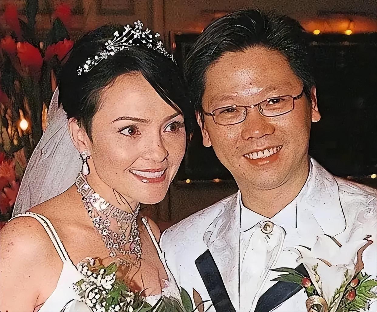 情史不輸女兒!張柏芝媽媽「16歲時未婚先孕」 55歲出道「當三級片女星」原因看哭網友