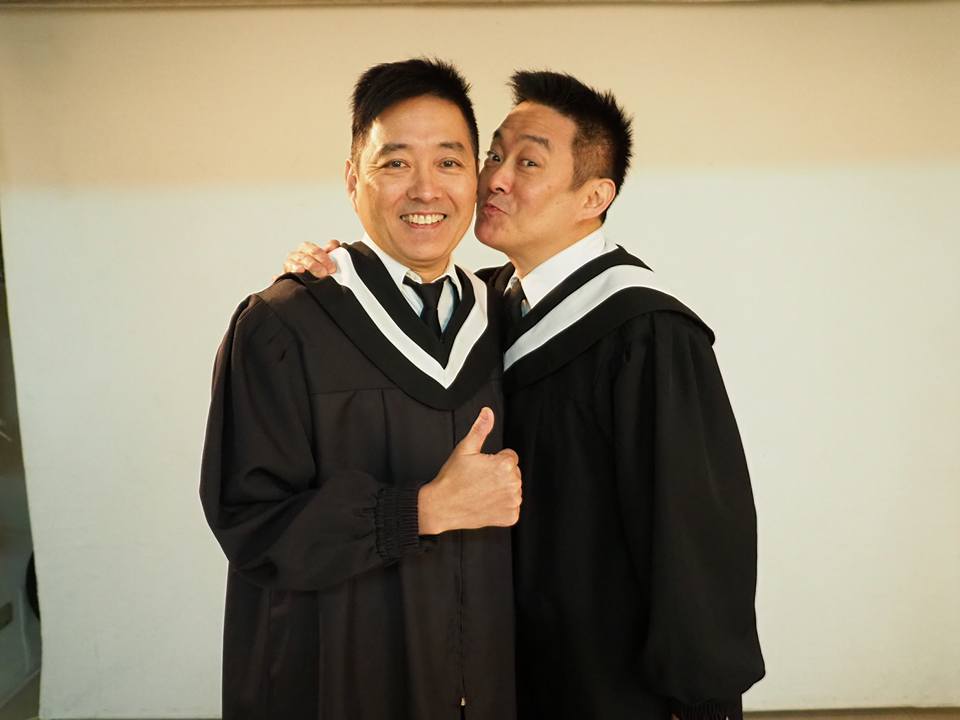 剛出道就走紅!61歲老戲骨「認已經過氣」不自怨自艾 谷底翻紅「狀態太驚人」:淚謝老婆力挺