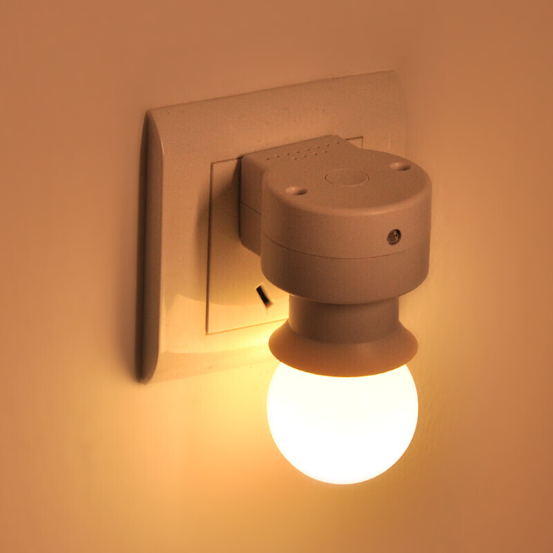 睡覺被蚊子吵到崩潰！她分享「免花錢滅蚊法」　網友照做「5分鐘殺3隻」大推：比捕蚊燈還有用