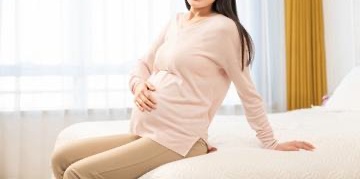 震驚社會！男子自家院子除草「驚見嬰兒小腿」　嚇壞報警「15歲國中女兒自首」：我埋的...