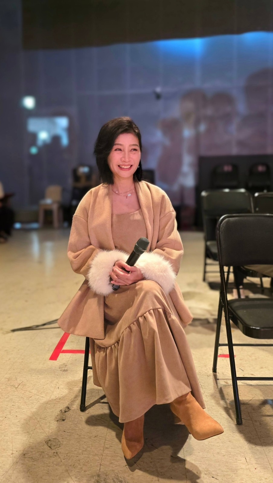 食道癌重傷喉嚨！方文琳「因白冰冰重拾麥克風」　激動喊「10年沒唱了」60歲狀態驚人