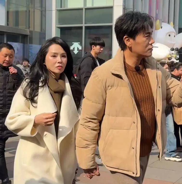 一轉眼二婚10年了!伊能靜「曝和小10歲秦昊再婚關鍵」全因兒子一句話❤️